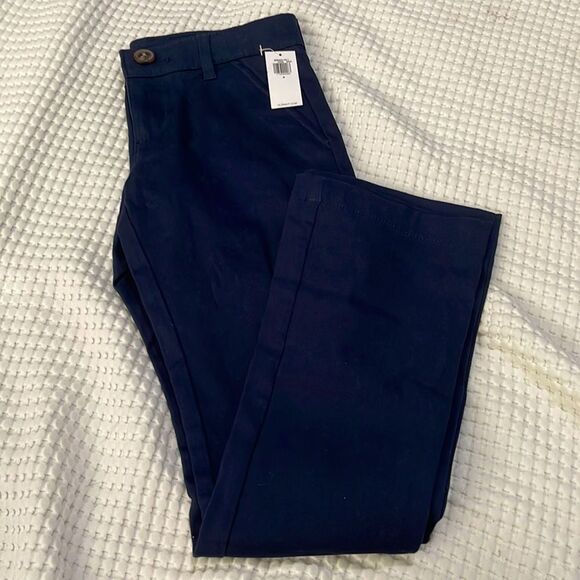 NWT- Old Navy - girl’s 8. Bootcut uniform pant - Picture 2 of 7